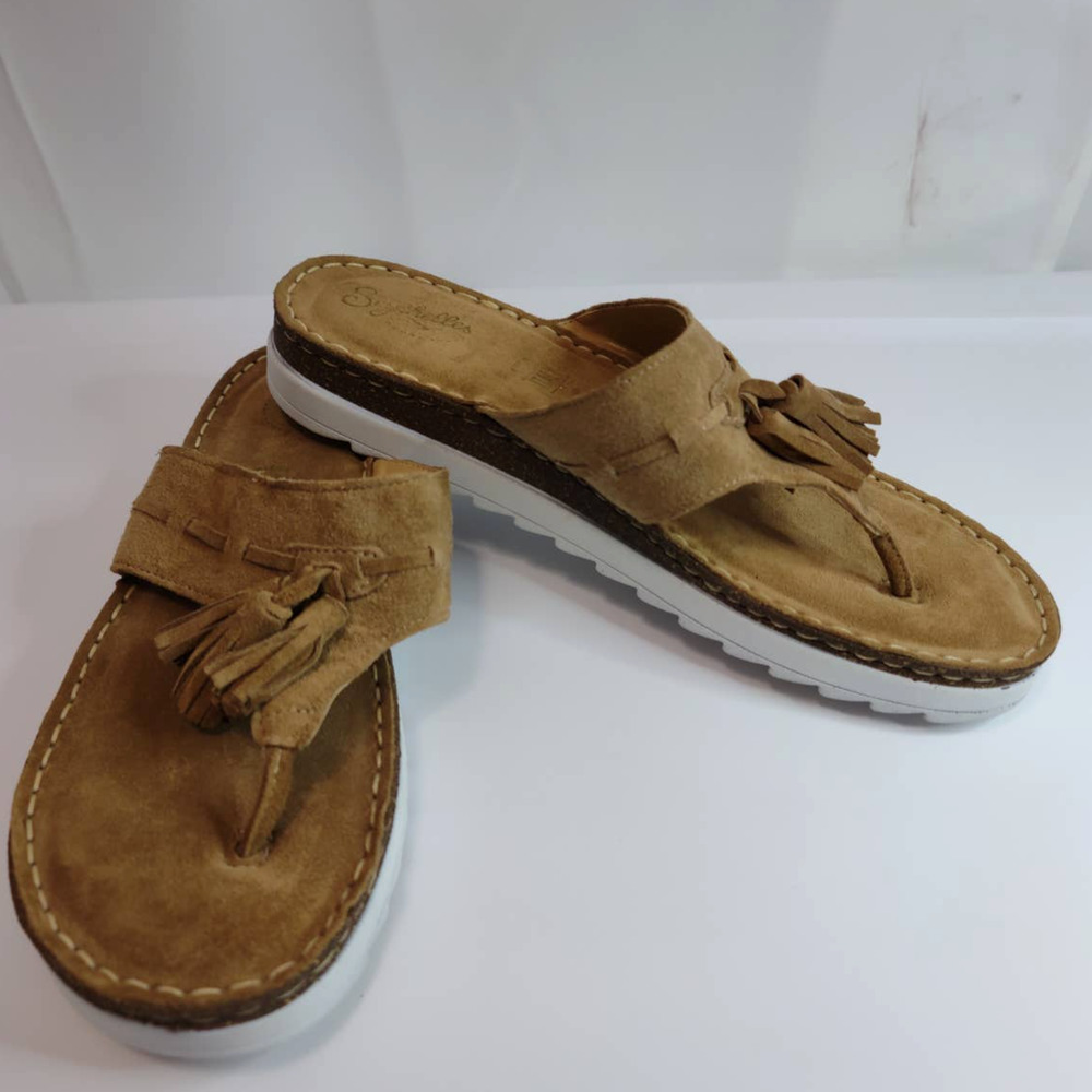 Seychelles brown suede tassel thong sandals size 8.5